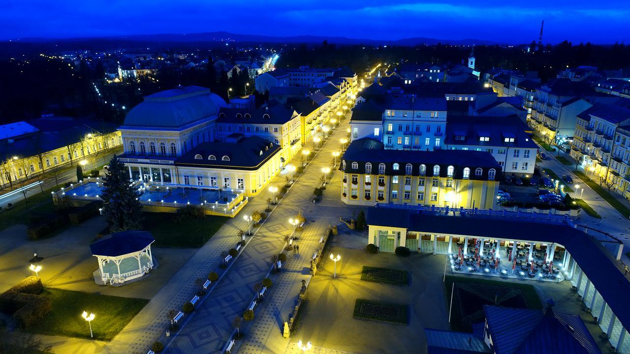 Apartment Pension Stark Františkovy Lázně Zewnętrze zdjęcie